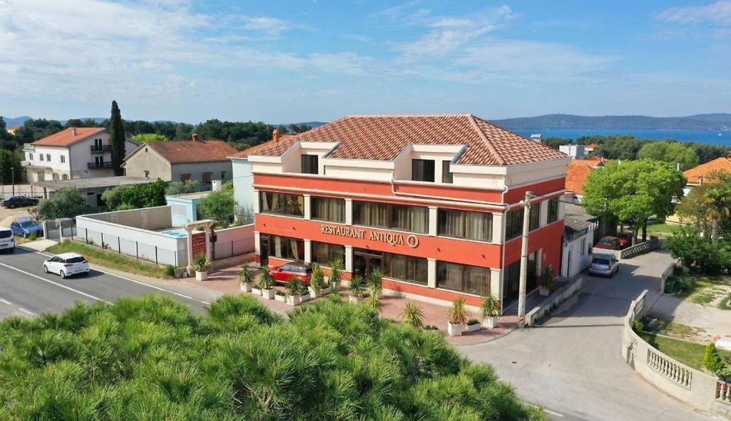 Residence Antiqua Rooms Bibinje Esterno foto