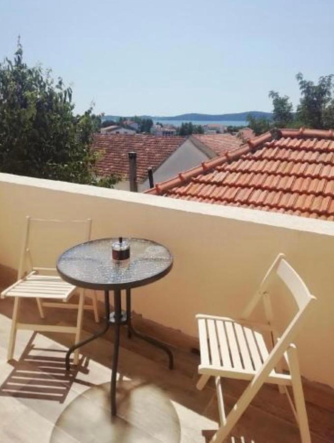 Residence Antiqua Rooms Bibinje Esterno foto