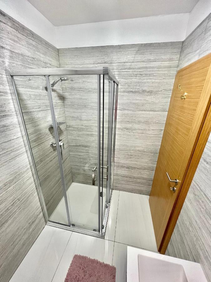 Residence Antiqua Rooms Bibinje Esterno foto