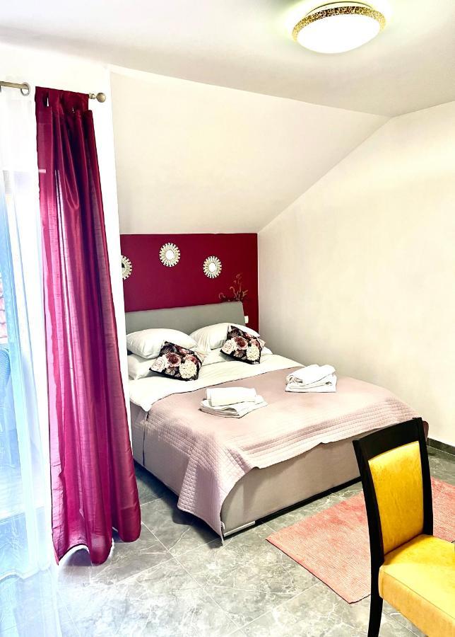 Residence Antiqua Rooms Bibinje Esterno foto